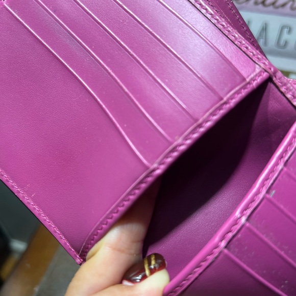 Gucci Pink Guccissima Bow Compact Wallet GUC - Picture 15 of 17